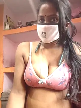 Jasmine Januja online show from December 4, 2025, 6:01 am