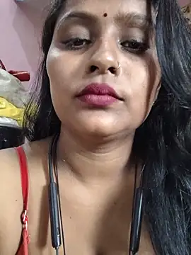 Jasmine Januja online show from June 8, 2026, 1:20 am