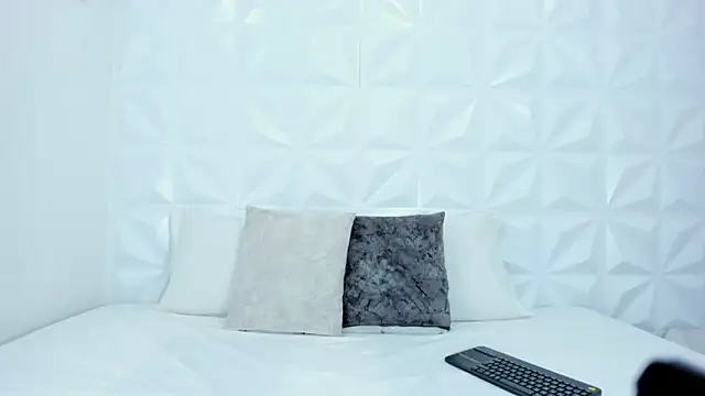 Snapshot of Martina_lopezz1 chatting on September 25, 2025, 12:20 pm Martina lopezz1 online show from September 25, 2025, 12:20 pm