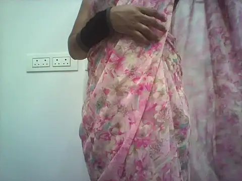 Snapshot of telugu_honey1 chatting on July 19, 2026, 5:05 pm telugu honey1 online show from July 19, 2026, 5:05 pm
