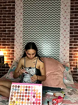 KaMila M00N online show from September 23, 2025, 4:32 pm