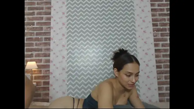 Snapshot of KaMila_M00N chatting on November 6, 2025, 6:14 am KaMila M00N online show from November 6, 2025, 6:14 am