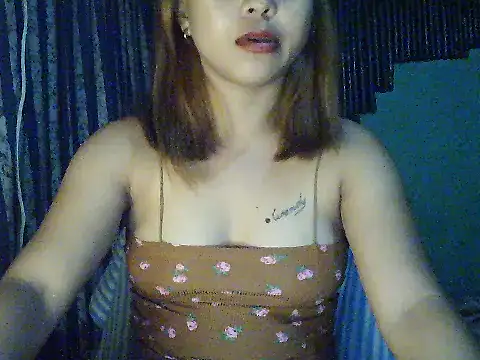 Snapshot of AsianKelly69 chatting on October 19, 2025, 1:45 pm AsianKelly69 online show from October 19, 2025, 1:45 pm