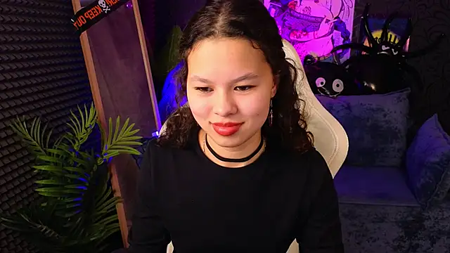 moco choco online show from November 4, 2025, 1:27 am