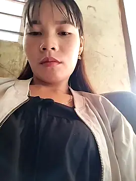 linhkem-cute online show from September 30, 2025, 1:43 am