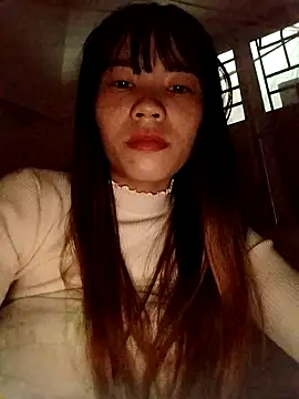 linhkem-cute online show from November 3, 2025, 3:19 am