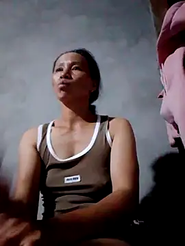 donna-bae online show from September 29, 2025, 12:32 pm