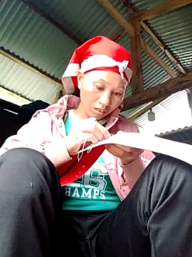 donna-bae online show from October 24, 2025, 7:16 am