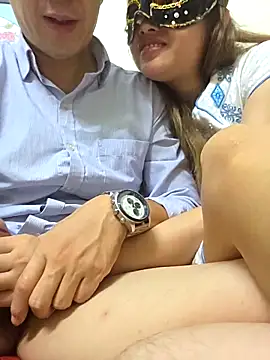 MaiHoang2k online show from October 23, 2025, 3:33 pm