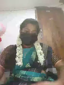 Snapshot of TAMIL_AMMUKUTTYY chatting on November 13, 2025, 6:40 pm TAMIL AMMUKUTTYY online show from November 13, 2025, 6:40 pm