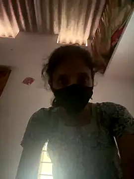 Snapshot of sweetreddy-02 chatting on September 19, 2025, 9:32 am sweetreddy-02 online show from September 19, 2025, 9:32 am