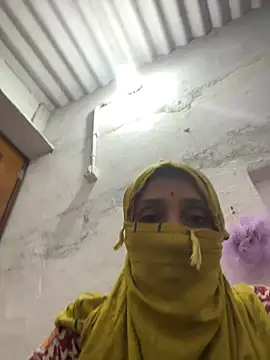 Snapshot of sweetreddy-02 chatting on October 18, 2025, 1:45 pm sweetreddy-02 online show from October 18, 2025, 1:45 pm