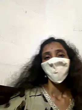 Snapshot of sweetreddy-02 chatting on October 25, 2025, 5:59 am sweetreddy-02 online show from October 25, 2025, 5:59 am