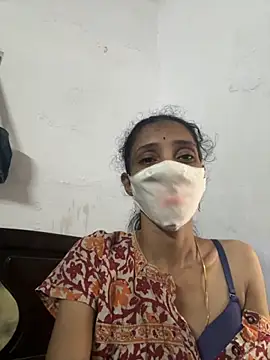 Snapshot of sweetreddy-02 chatting on November 3, 2025, 7:20 am sweetreddy-02 online show from November 3, 2025, 7:20 am