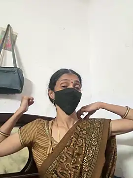 Snapshot of sweetreddy-02 chatting on November 5, 2025, 2:39 pm sweetreddy-02 online show from November 5, 2025, 2:39 pm