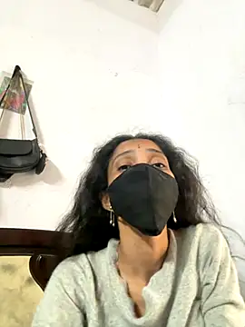 Snapshot of sweetreddy-02 chatting on November 7, 2025, 5:40 am sweetreddy-02 online show from November 7, 2025, 5:40 am