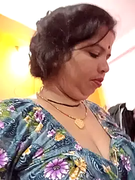 Snapshot of Hott_locky chatting on October 3, 2025, 11:13 pm Hott locky online show from October 3, 2025, 11:13 pm