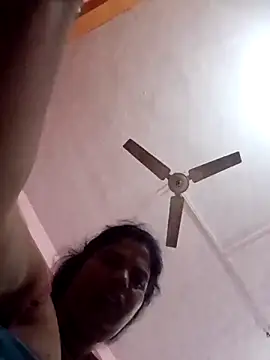 Snapshot of Hott_locky chatting on October 12, 2025, 9:47 pm Hott locky online show from October 12, 2025, 9:47 pm