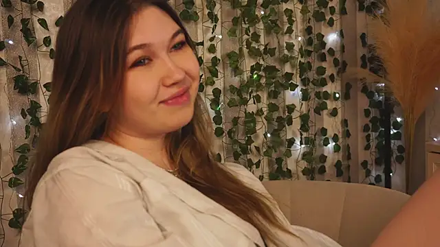 Snapshot of cheeky_cherry_juice chatting on November 4, 2025, 1:10 pm cheeky cherry juice online show from November 4, 2025, 1:10 pm