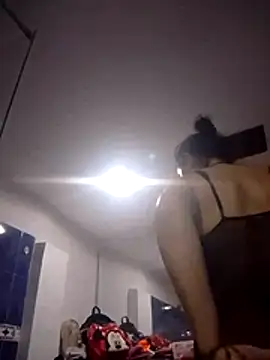 Snapshot of vixen_velvett1 chatting on October 23, 2025, 10:47 am vixen velvett1 online show from October 23, 2025, 10:47 am