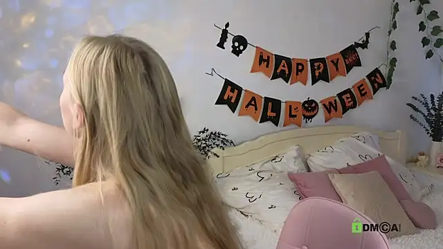 hey Olivia online show from October 19, 2025, 8:59 am