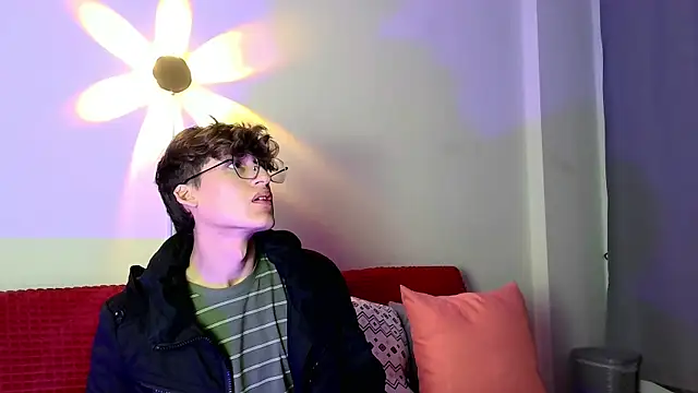 bellmontneon online show from September 30, 2025, 11:15 am