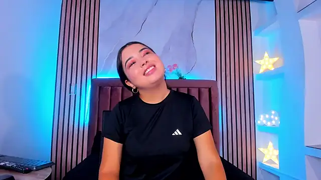 LunaWiill  online show from October 21, 2025, 12:17 pm