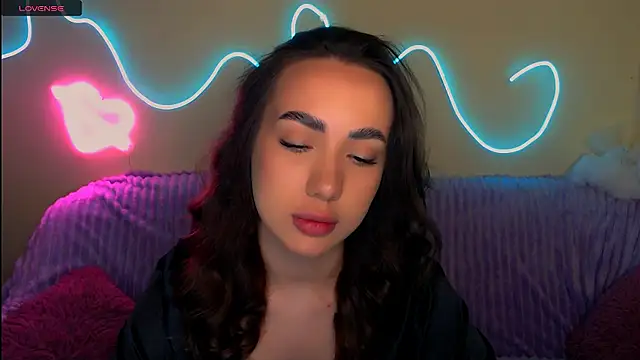 Mia cutie77 online show from November 3, 2025, 10:38 am