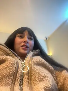 Daphnee-x online show from February 16, 2026, 11:23 pm