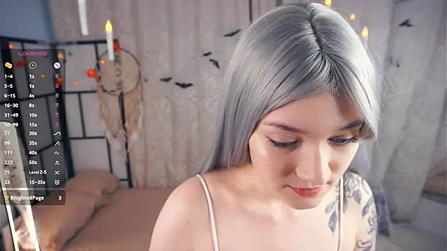 JinnySitts online show from October 31, 2025, 8:43 pm