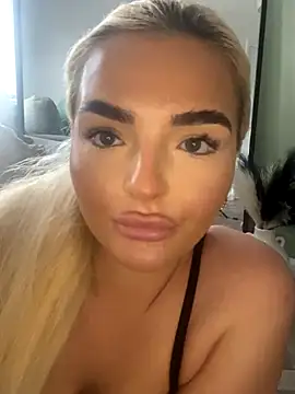 BelleXx online show from September 19, 2025, 1:45 pm