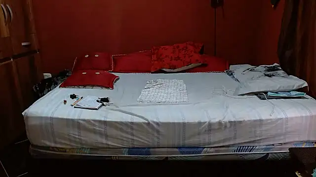 Snapshot of Sasharosee2 chatting on January 17, 2026, 12:10 pm Sasharosee2 online show from January 17, 2026, 12:10 pm