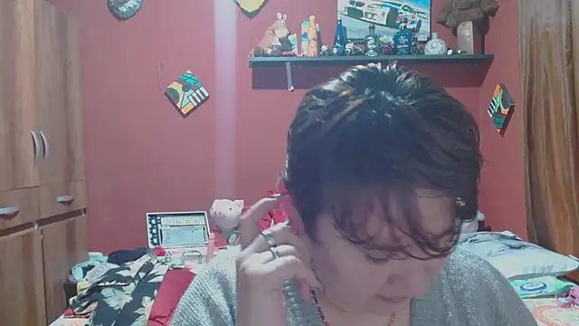 Snapshot of Sasharosee2 chatting on February 4, 2026, 12:22 pm Sasharosee2 online show from February 4, 2026, 12:22 pm