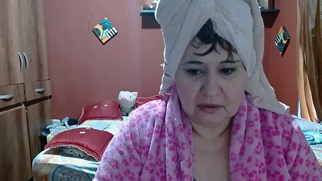 Snapshot of Sasharosee2 chatting on February 5, 2026, 12:10 pm Sasharosee2 online show from February 5, 2026, 12:10 pm