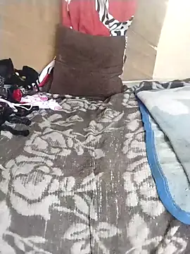 shahinaz-123 online show from April 13, 2026, 12:32 pm