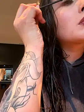 Kristyoff online show from October 21, 2025, 11:11 am