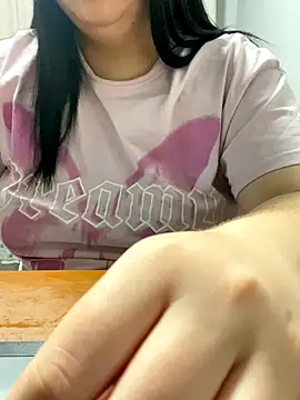 Snapshot of Ellainaaa chatting on October 11, 2025, 10:41 pm Ellainaaa online show from October 11, 2025, 10:41 pm