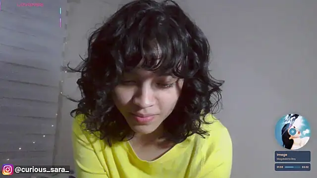  curiouskitten  online show from December 18, 2025, 3:12 am