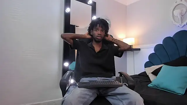 AllexJacob online show from October 2, 2025, 1:18 pm