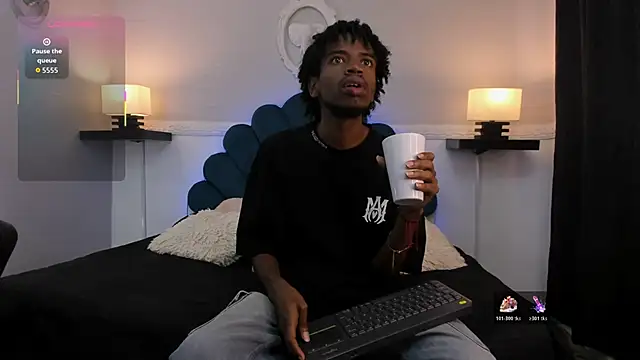 AllexJacob online show from October 18, 2025, 1:01 pm