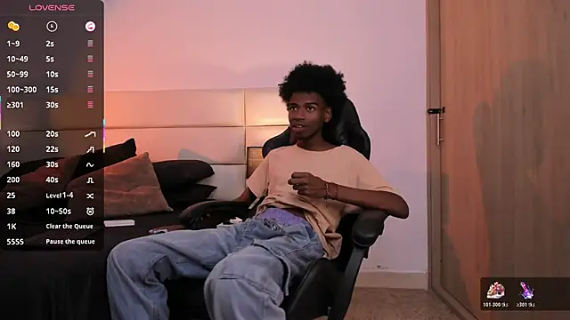 AllexJacob online show from November 6, 2025, 12:50 pm