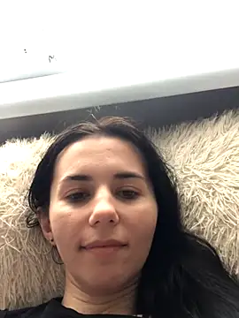 Snapshot of oliviyaalove chatting on October 5, 2025, 11:30 am oliviyaalove online show from October 5, 2025, 11:30 am