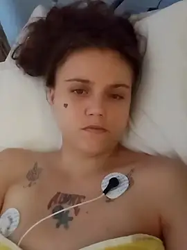 Snapshot of cicithtbitch chatting on October 29, 2025, 5:36 pm cicithtbitch online show from October 29, 2025, 5:36 pm