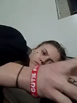 cicithtbitch online show from December 22, 2025, 2:41 am