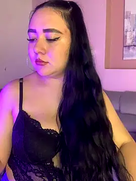 Snapshot of Ssusann_Pink chatting on September 28, 2025, 1:33 am Ssusann Pink online show from September 28, 2025, 1:33 am