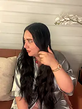 Snapshot of Ssusann_Pink chatting on October 24, 2025, 4:20 am Ssusann Pink online show from October 24, 2025, 4:20 am