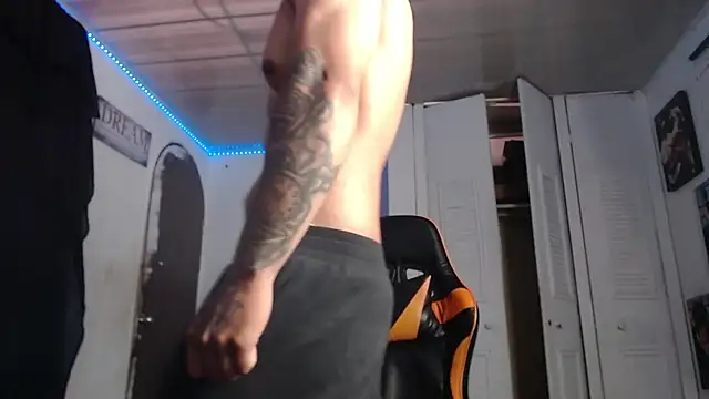 Chrys harris77 online show from September 26, 2025, 8:24 pm