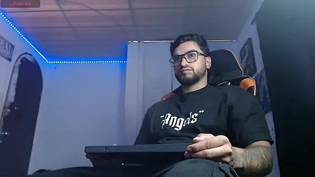 Chrys harris77 online show from December 5, 2025, 7:10 pm