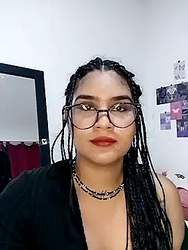 Renata Zoe online show from October 19, 2025, 1:28 am