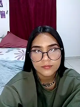 Renata Zoe online show from October 22, 2025, 1:50 am